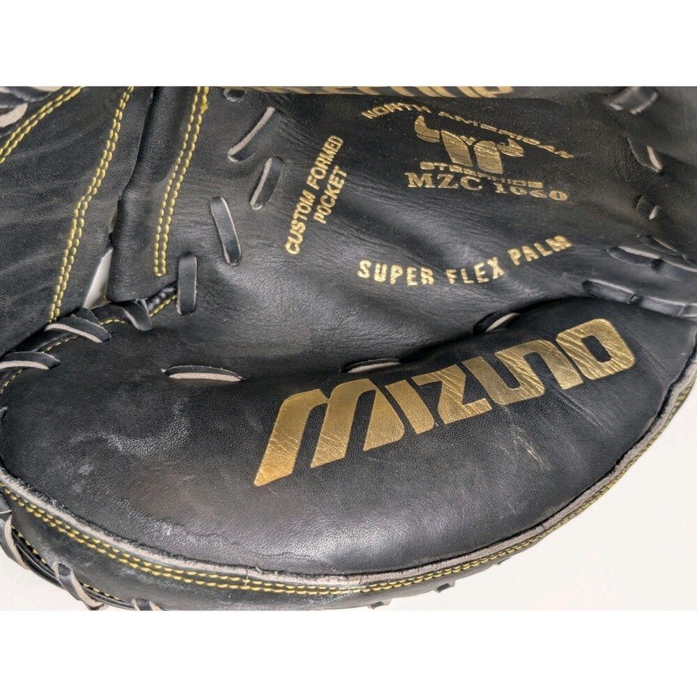 Mizuno Mzc-1060 Boys Tough Tight Fit 32” Baseball Catchers Mitt Right Throw Euc View 6